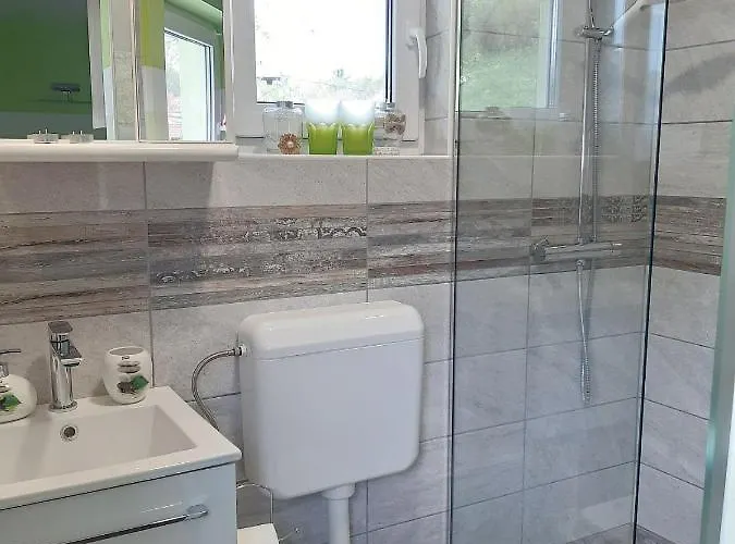 Hisa Planica * Kobarid